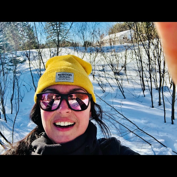 Meet your Posher, Caroline - Picture 1 of 1